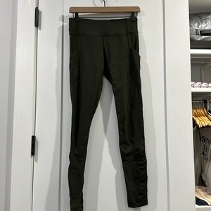 Lululemon Green Leggings, Ruche and Mesh Size 6